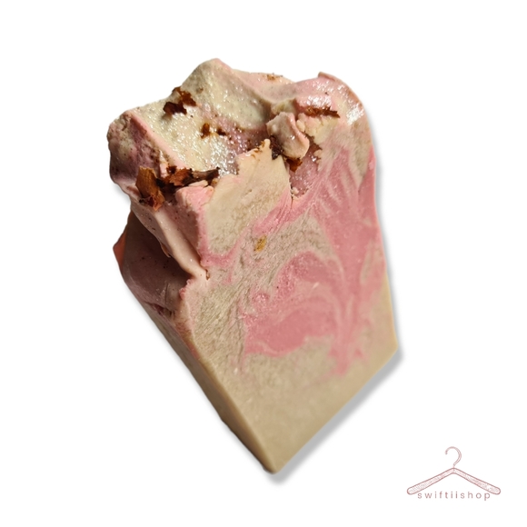 Christmas Gift Pack Japanese Honeysuckle Handmade Goodies Wooden Planter - Picture 6 of 7